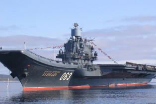 Авианосец «Адмирал Кузнецов». Источник изображения: http://kresta-ii.ucoz.ru/news/2008-09-07-190